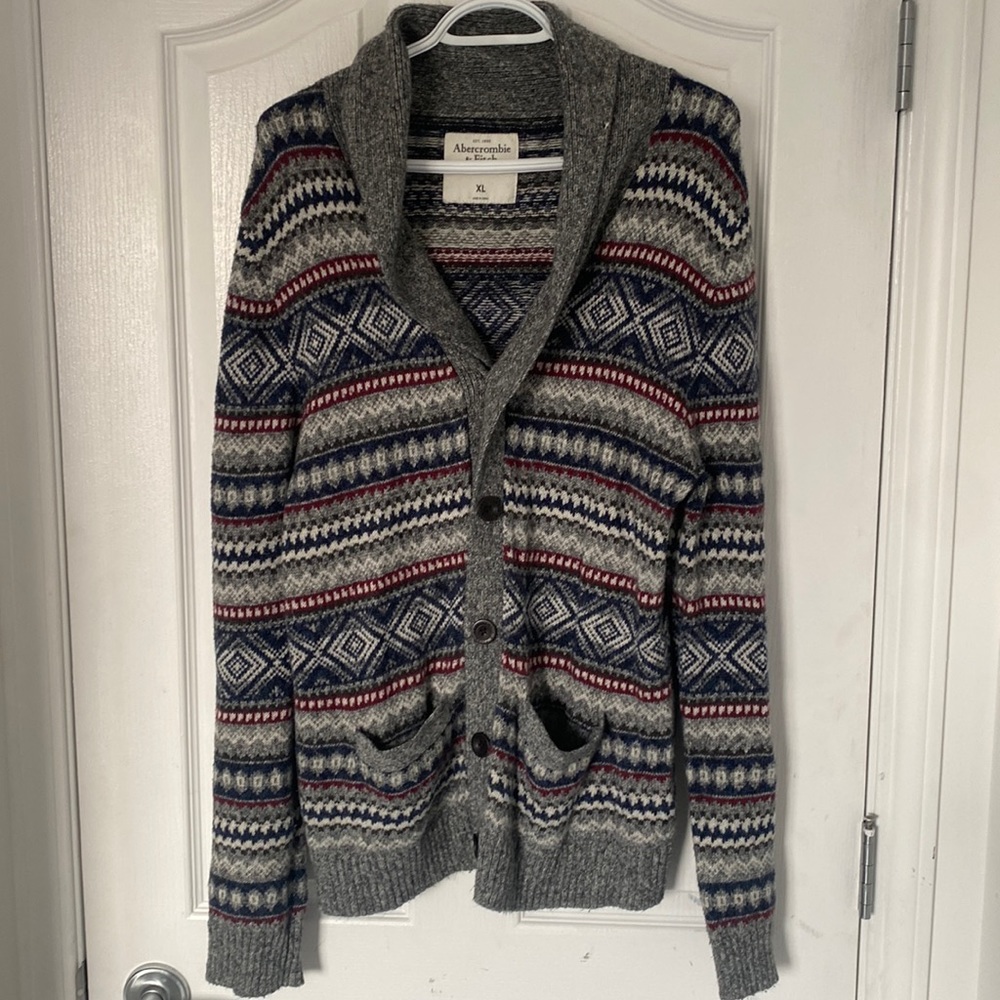 Men’s Abercrombie and Fitch cardigan